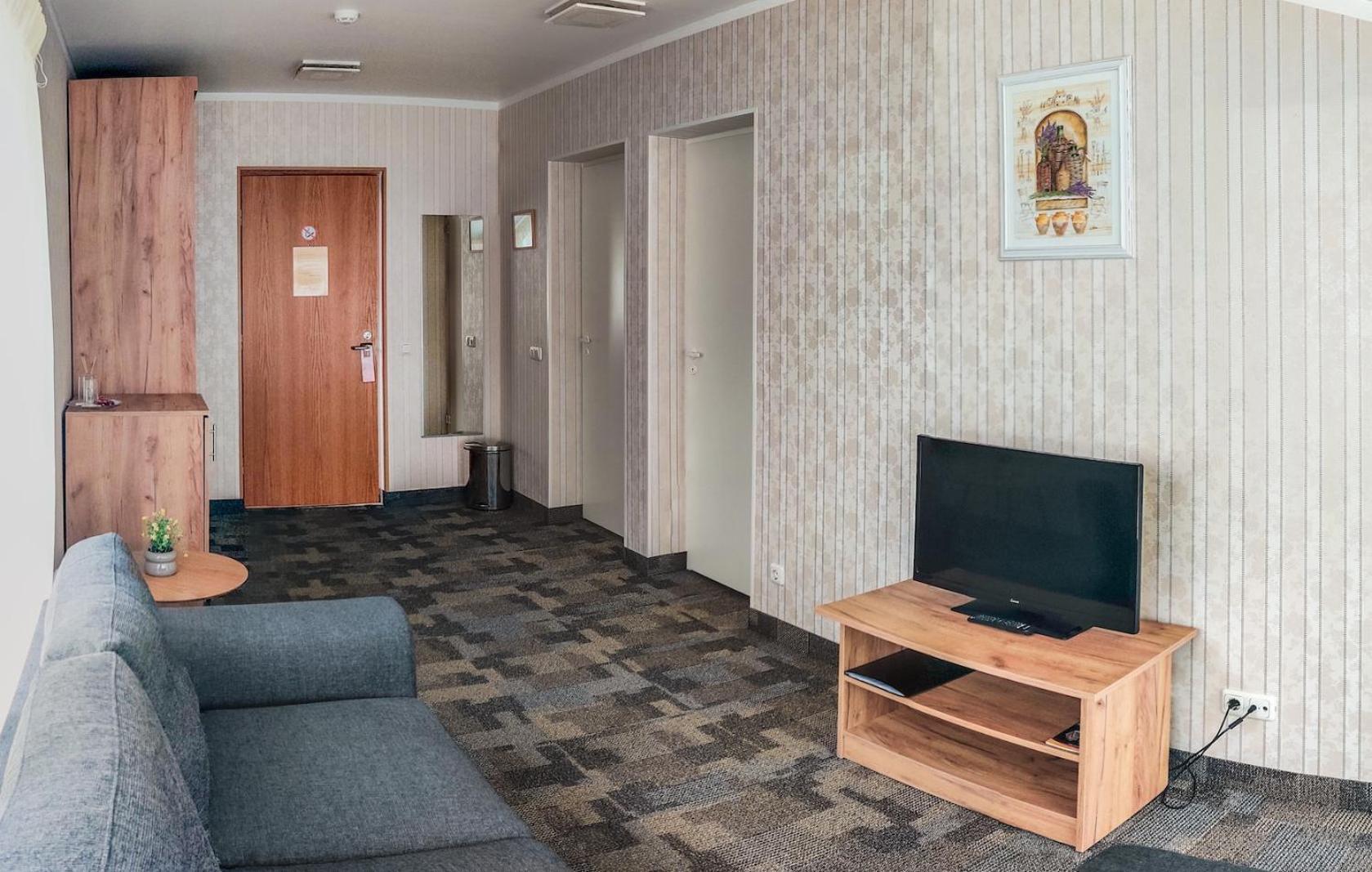 Hotell Wironia Jõhvi Eksteriør bilde